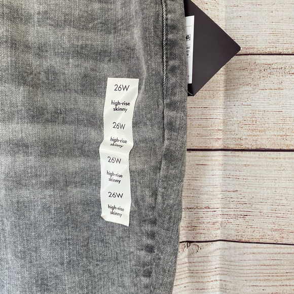 Ava & Viv Black Stone Wash Jeans Size 26W NWT High Rise Skinny Stretch Raw Hems - Picture 4 of 9